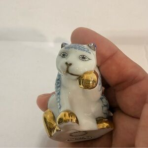Franklin Mint The Curio Cabinet Cats Collection Porcelain Figurine Gold Accent